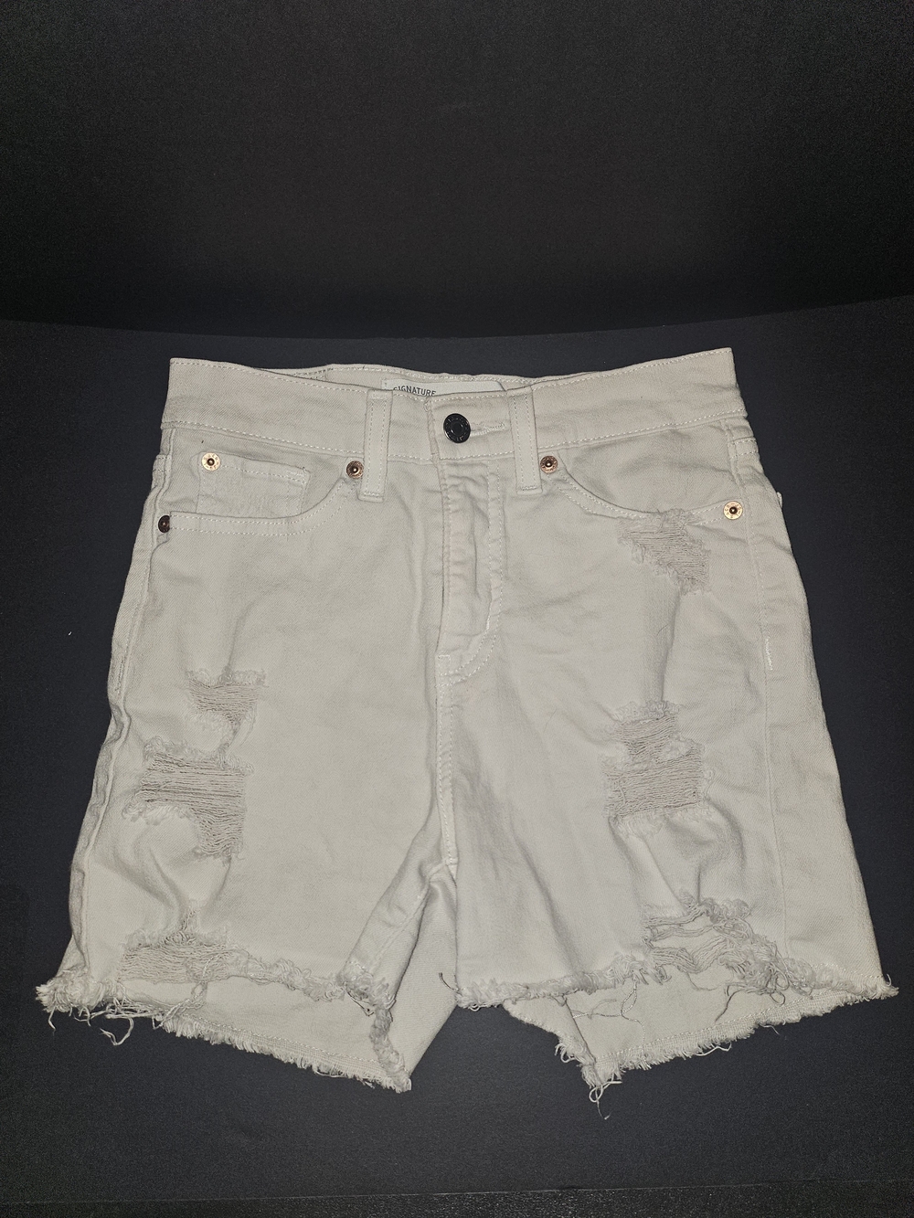 Signature by Levi Strauss Cream Distressed Off White Denim High Rise Short